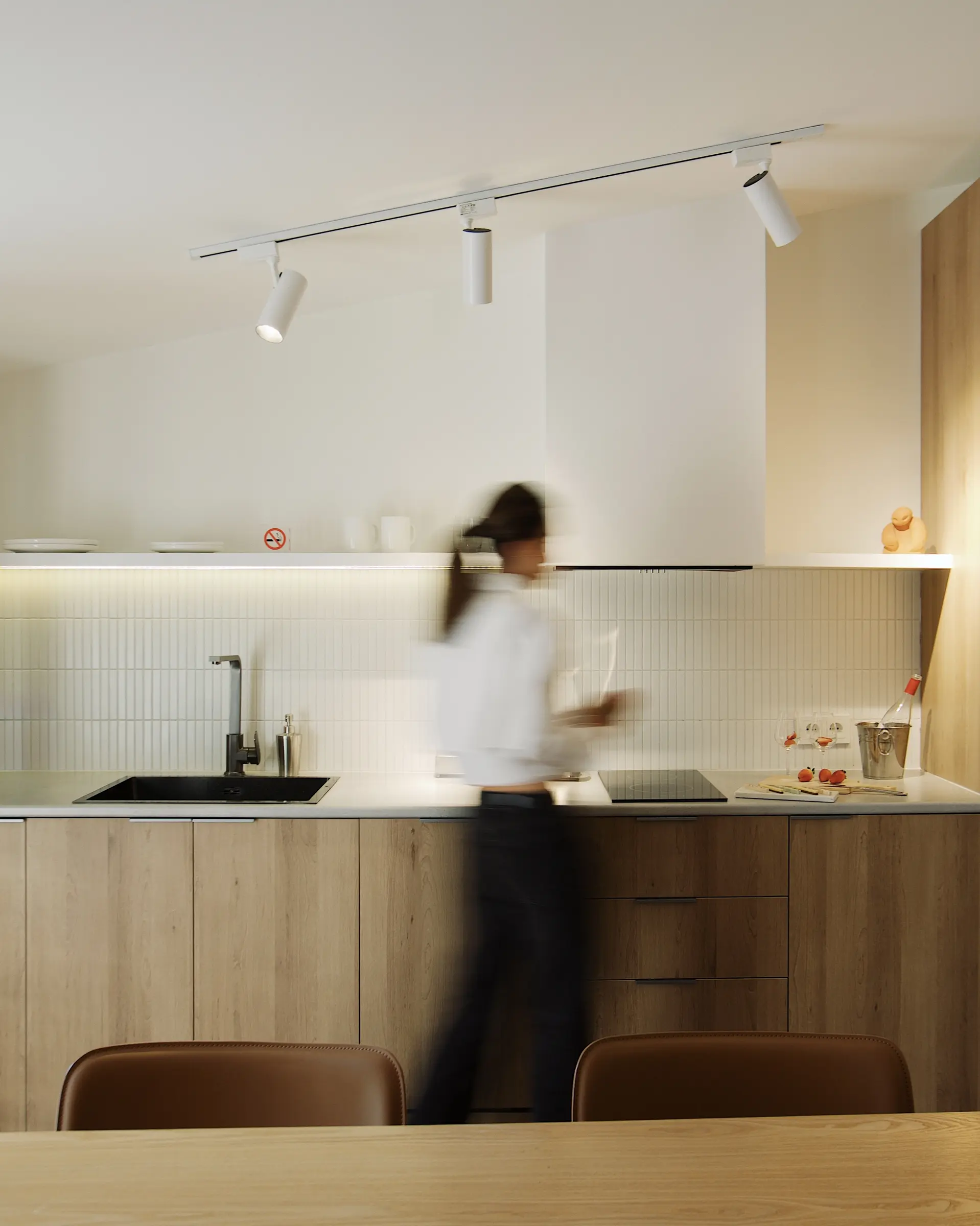 Kitchen service in motion